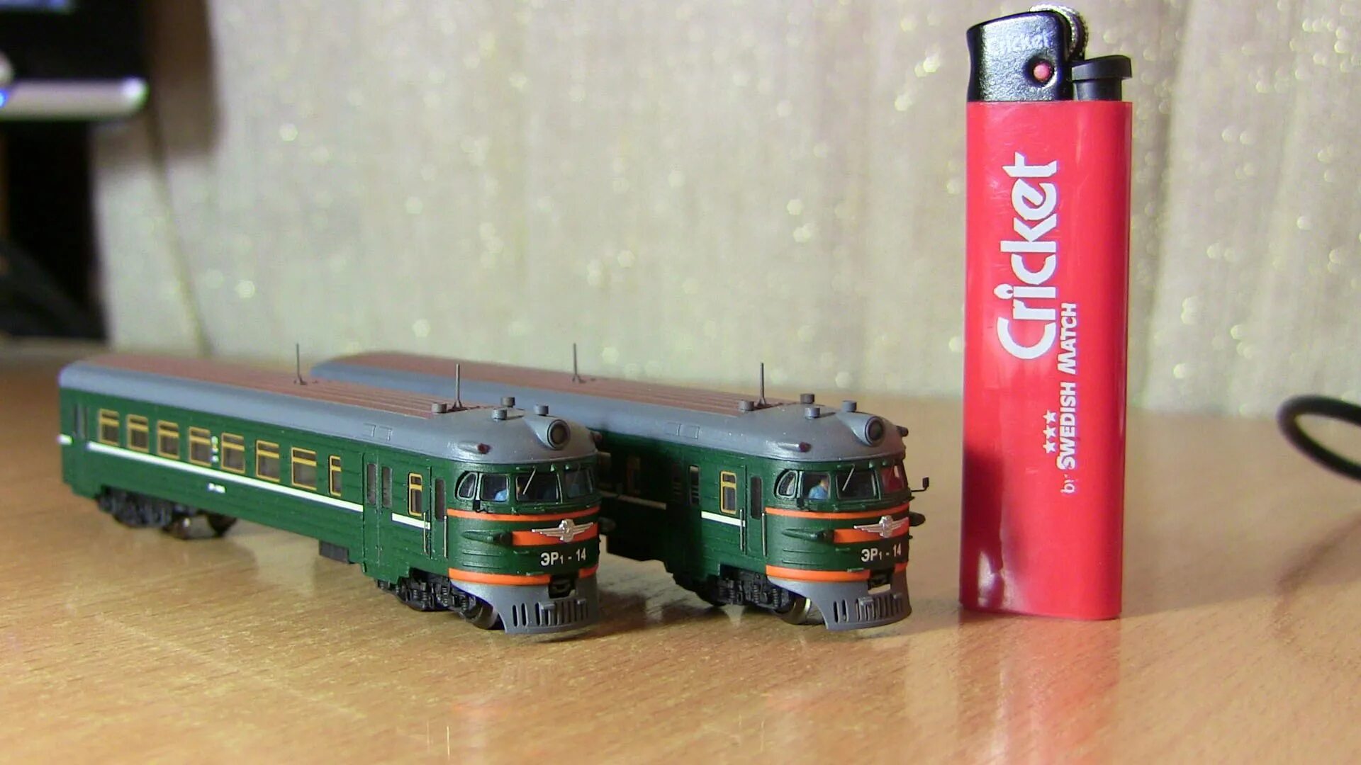 Модели поездов Piko масштаб 1 87. Эр2 1/160. Эр200 1 87. Модели поездов Roco масштаб 1 87.