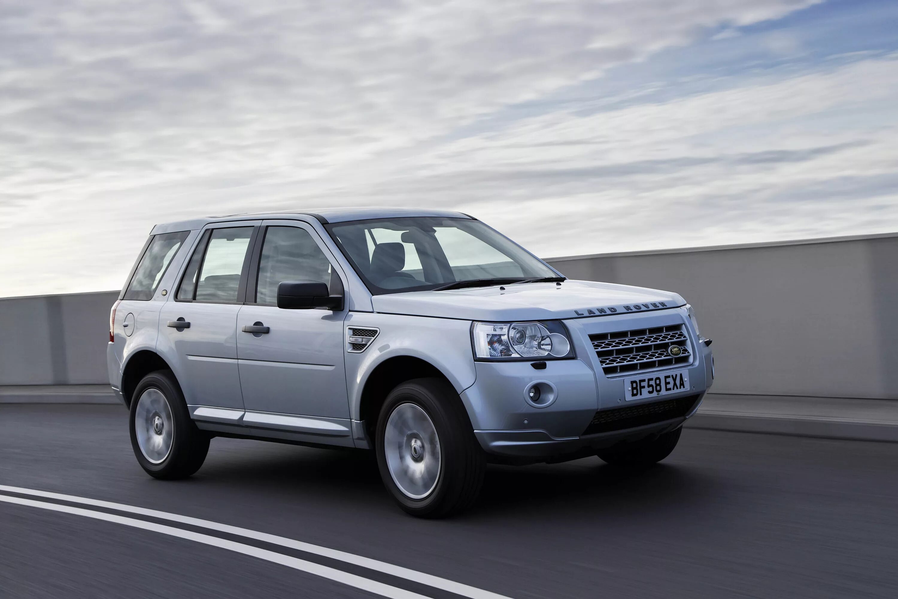 Купить ленд ровер фрилендер москва. Land Rover Freelander 2. Ленд Ровер Фрилендер 4. Ленд Ровер Фрилендер 2006. Ленд Ровер Фрилендер 2 2006.