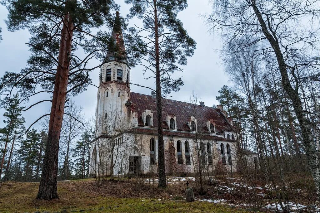 Сортавала ленинградская область. Лютеранская кирха Лумиваара. Кирха Лахденпохья Лумиваара. Церковь Лумиваара в Карелии. Финская кирха в Карелии.