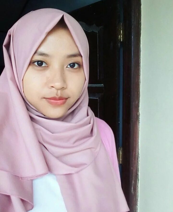 Coli Jilbab. Coli Jilbab Satin. Crot Jilbab. Hijab Ekspresi bahan coli.