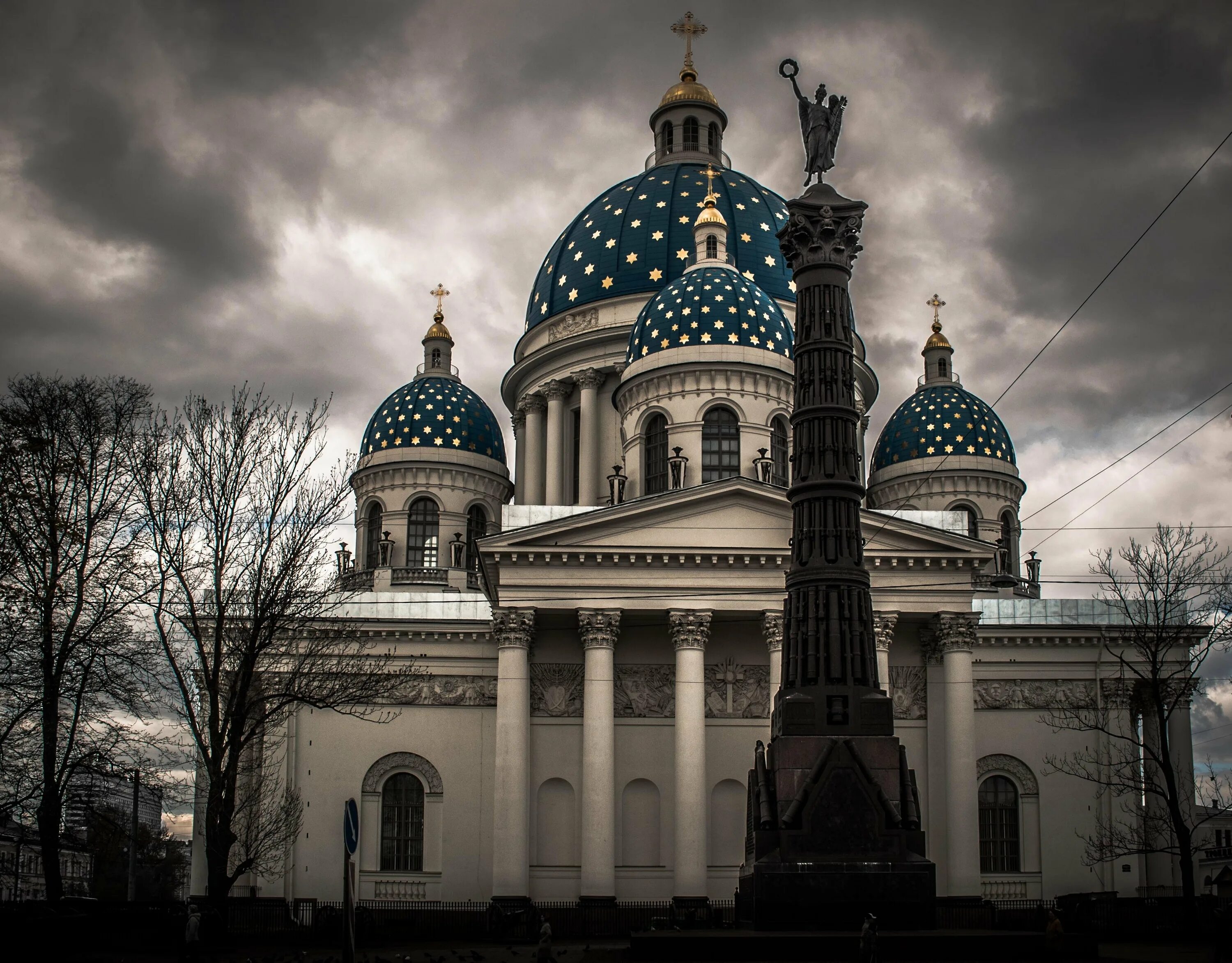 Свято Троицкий храм в Питере.