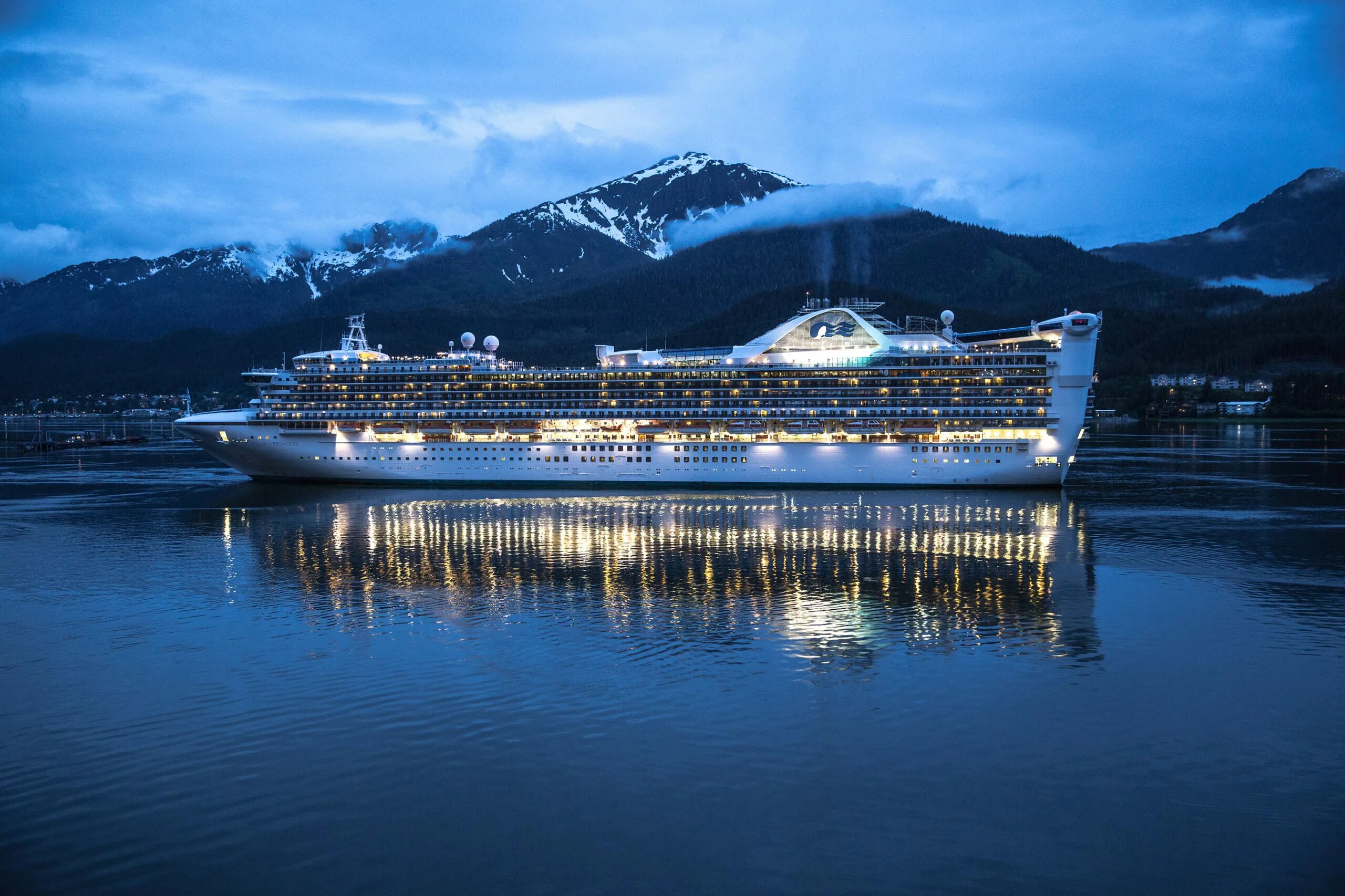 Где круиз. Круизный лайнер норвегия. круиз msc норвегия. норвежские фьорды круиз msc.