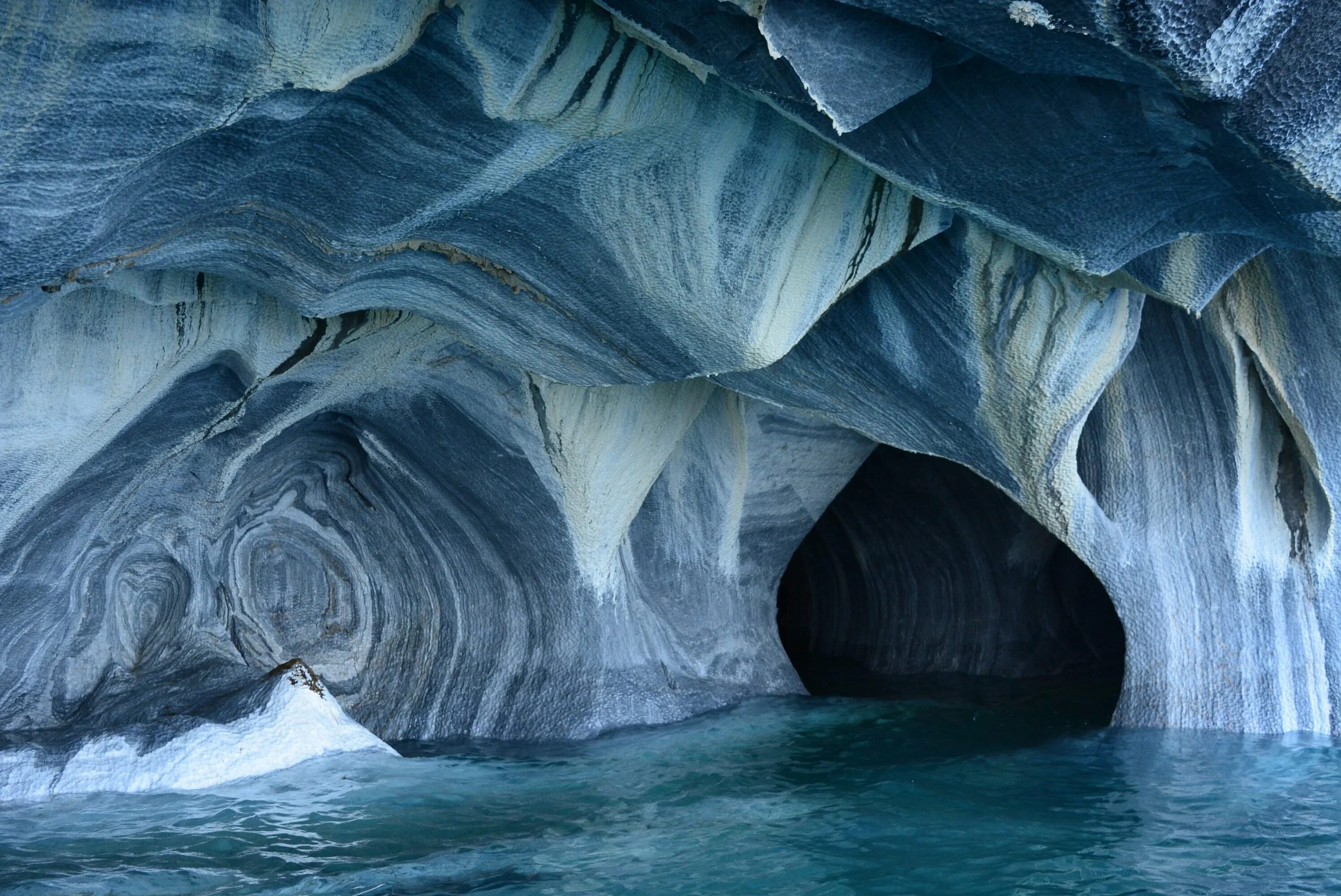 Пуэрто Рио Транкило мраморные пещеры. Мраморные пещеры Чиле-Чико, Чили. Мраморные пещеры Патагонии. Мраморная пещера окрстр. Самый большой географический объект в мире