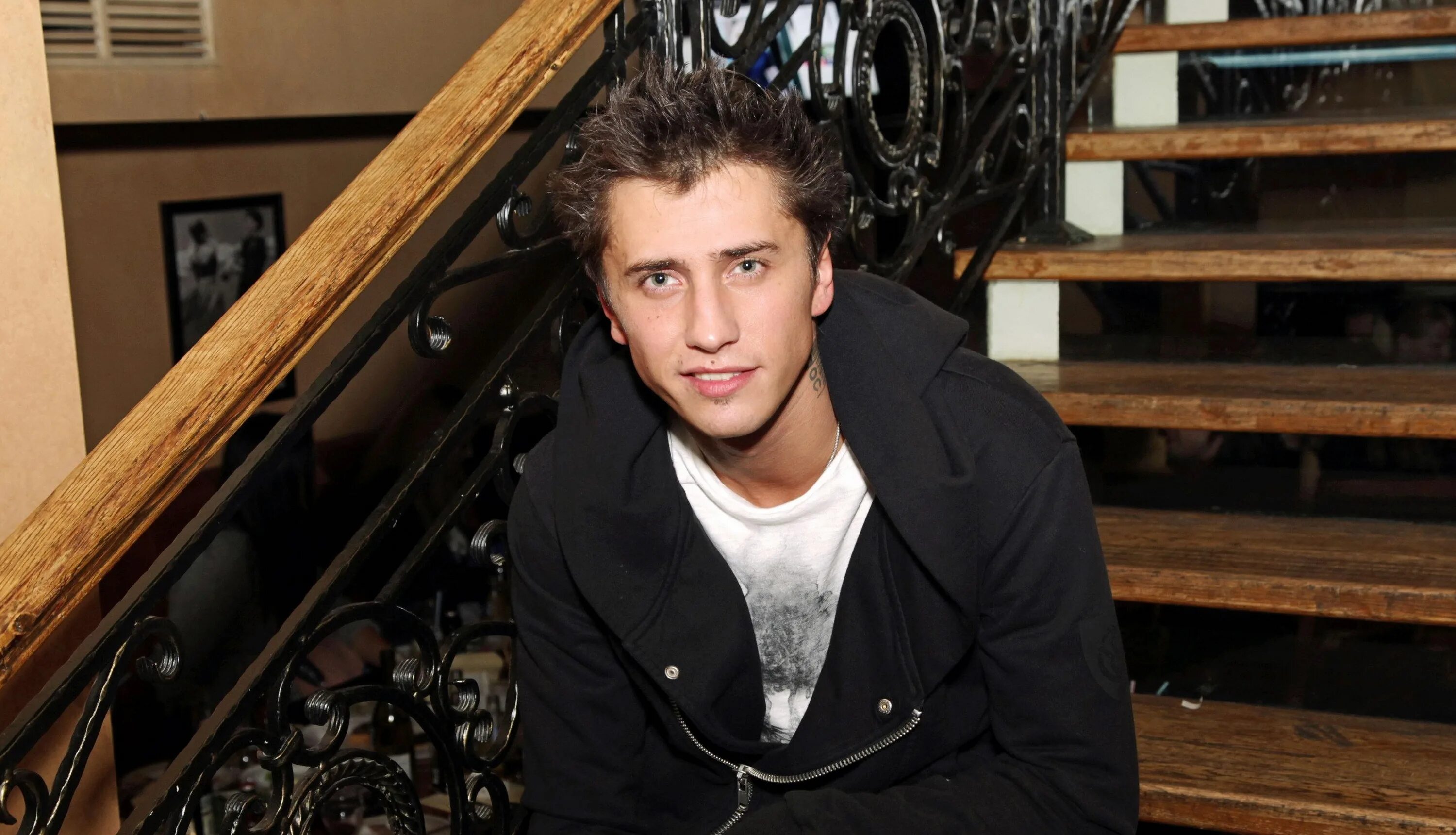 Актер павел прилучный. Павел прилучный 2022. Павел прилучный фото. Павел прилучный 2022. Где играет прилучный.