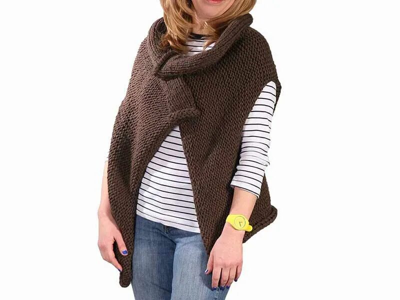 Модный вязаный жилет трансформер 2021. Вязаный жилет интарсия. Накидка кейп трансформер. Жилет трансформер. Жилет-трансформер спицами двухцветный.