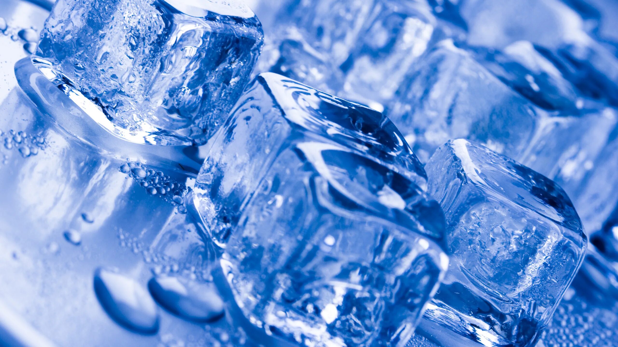 Сонник лед вода. Кубики льда. Синий лед. Лед. Вода со льдом.