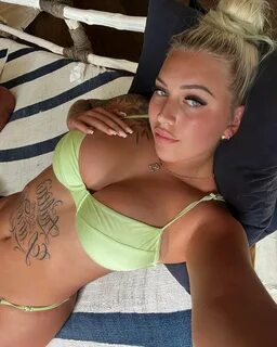 miaaperrinn's tweet photo. felt so sexy in this one t.coBsQUu...