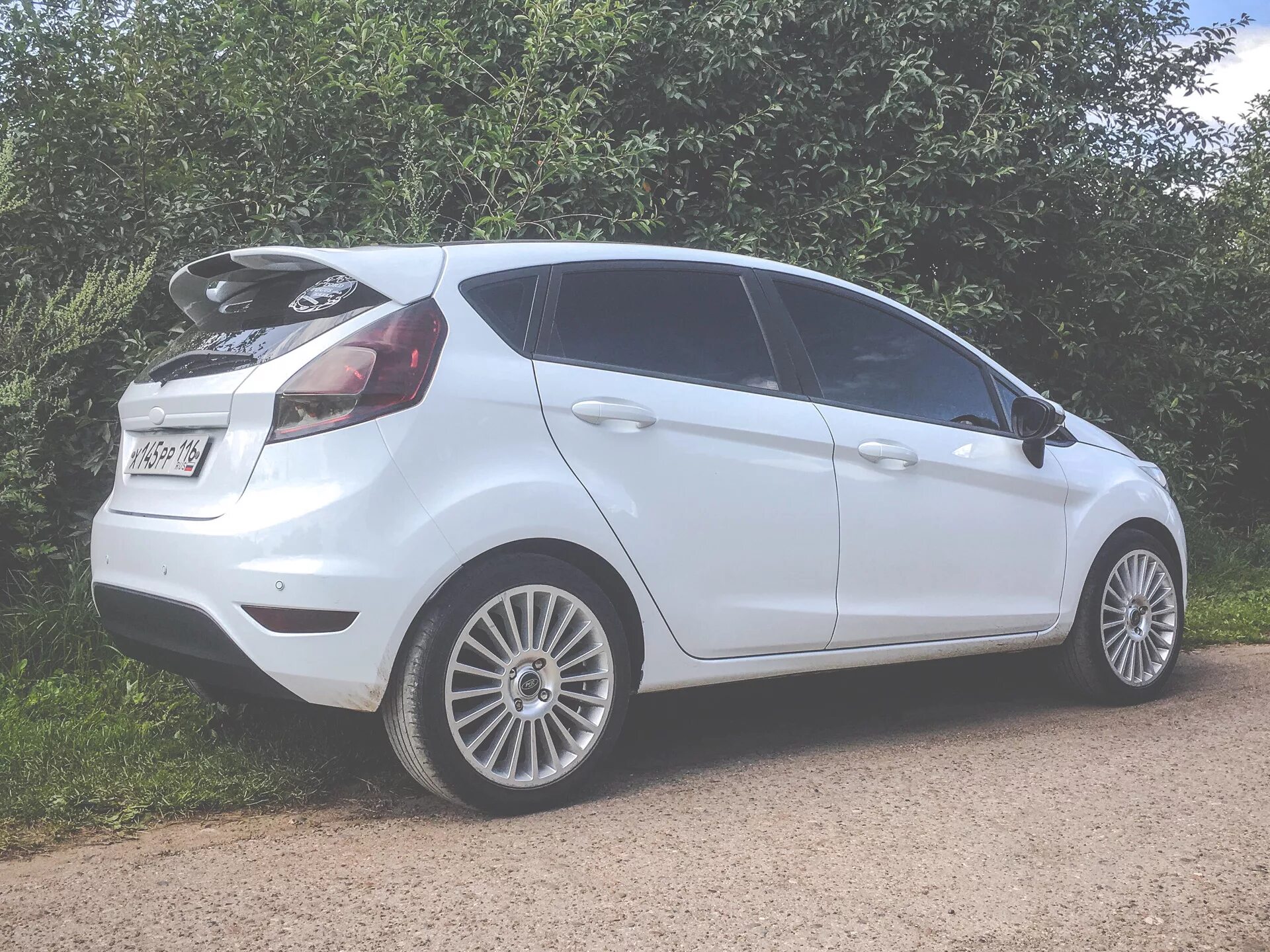 Диски ford fiesta mk6. Диски ford fiesta st mk6. Колеса на форд фиеста 2016. Диски ford fiesta mk6. 15" на ford fiesta.