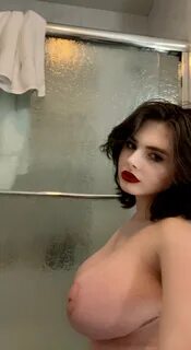 Slideshow auroramalak onlyfans 
