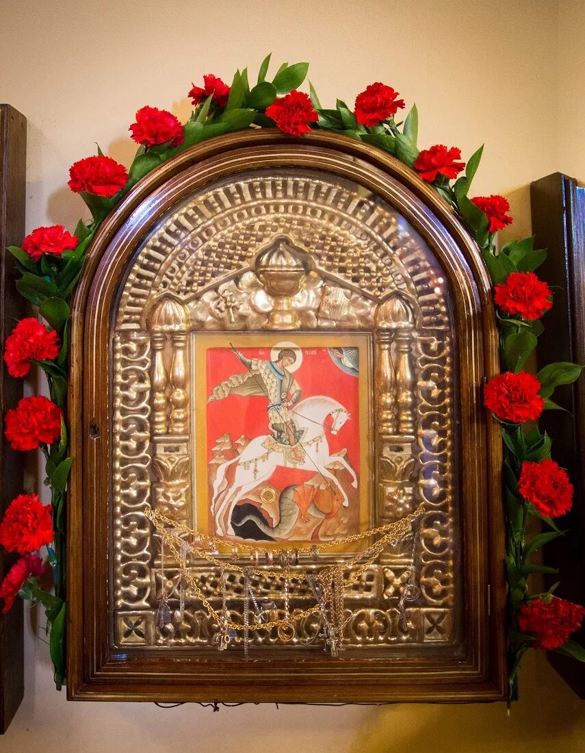 монастырь матроны московской. утоли моя печали николая в кузнецах 2023. храм казанской иконы божией матери комсомольская. икона николая чудотворца в храме христа спасителя в нижнем храме. икона николая чудотворца богоявленский собор в елохове.