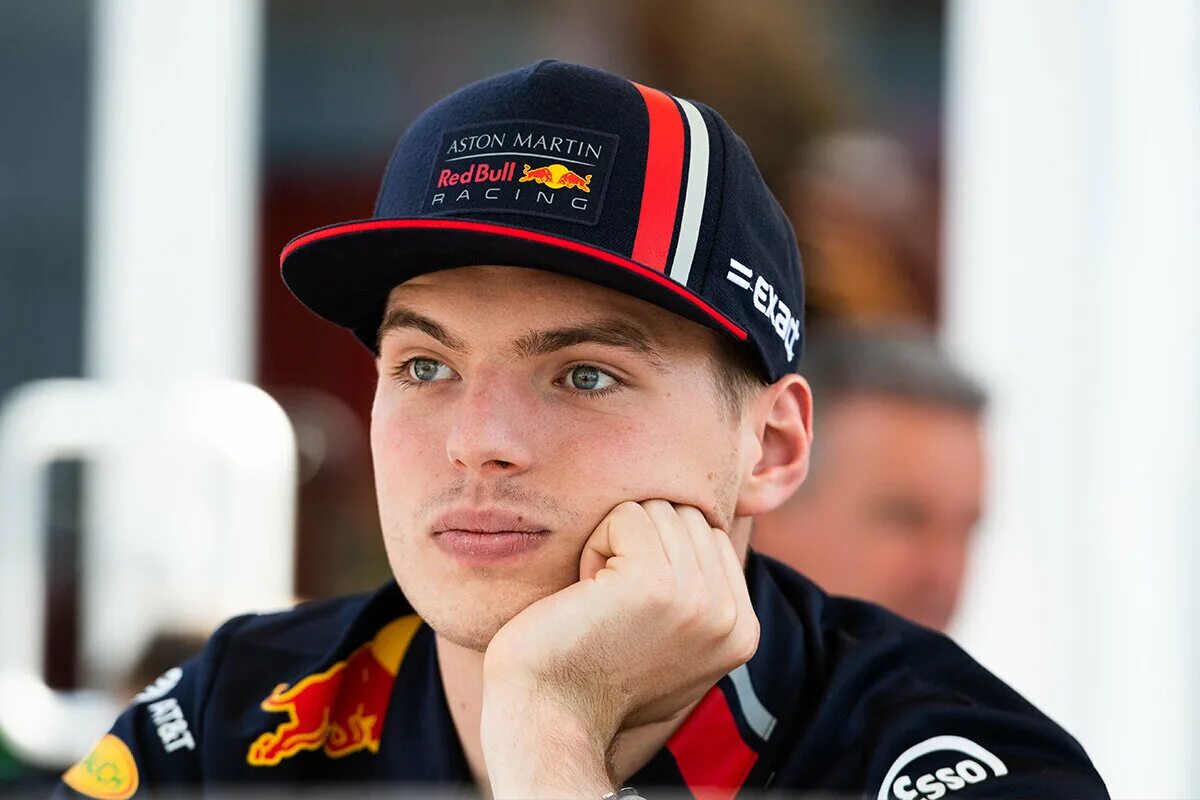 Макс Ферстаппен. Макс Ферстаппен чемпион 2021. Макс Ферстаппен Max Verstappen. Ферстаппен биография