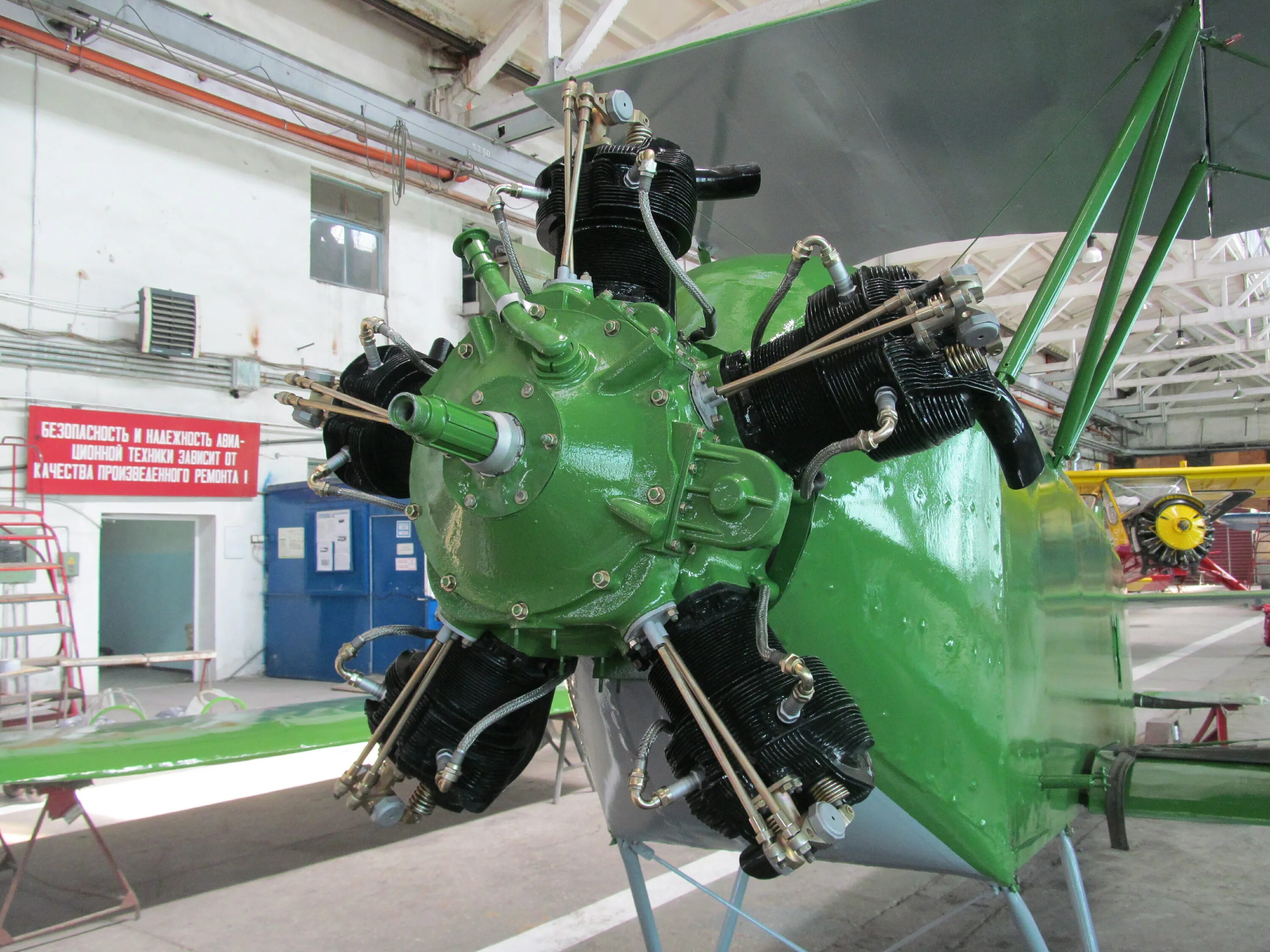 шахтинский авиаремонтный завод. авиаремонтный завод шахты. современный военный музей. шахтинский досааф. шахтинский досааф.