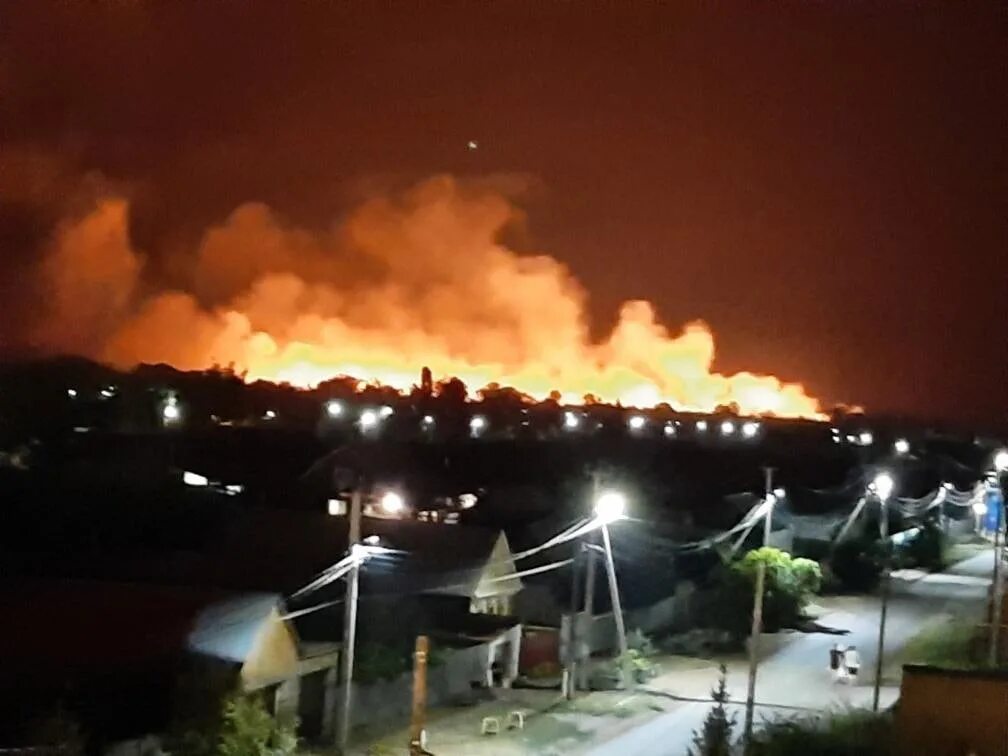 Пожар в Бузулуке. Пожар со стороны. Пожар в Бузулуке сейчас. Пожар в Бузулуке сегодня. Что случилось в бузулуке сегодня