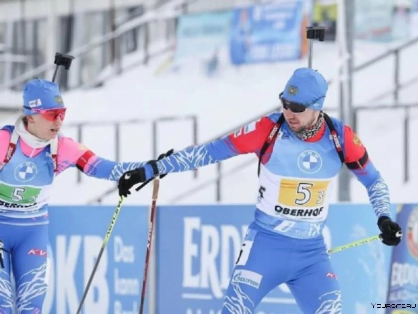 Биатлон эстафета. Резцова смешанная эстафета пекин 2022. Смешанная эстафета сегодня. Смешанная эстафета сегодня. Эстафета на горных лыжах.