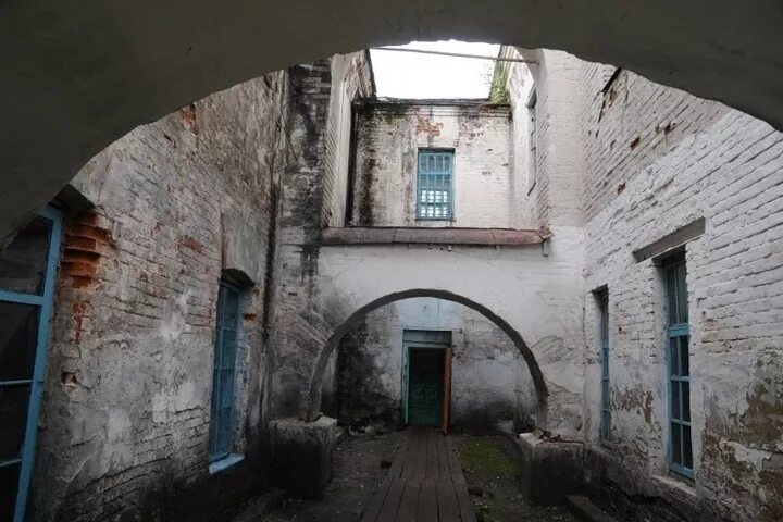 Александровская центральная каторжная тюрьма. Александровский централ боханский район. Александровский централ иркутская. Александровский централ боханский район. Село александровское психбольница.