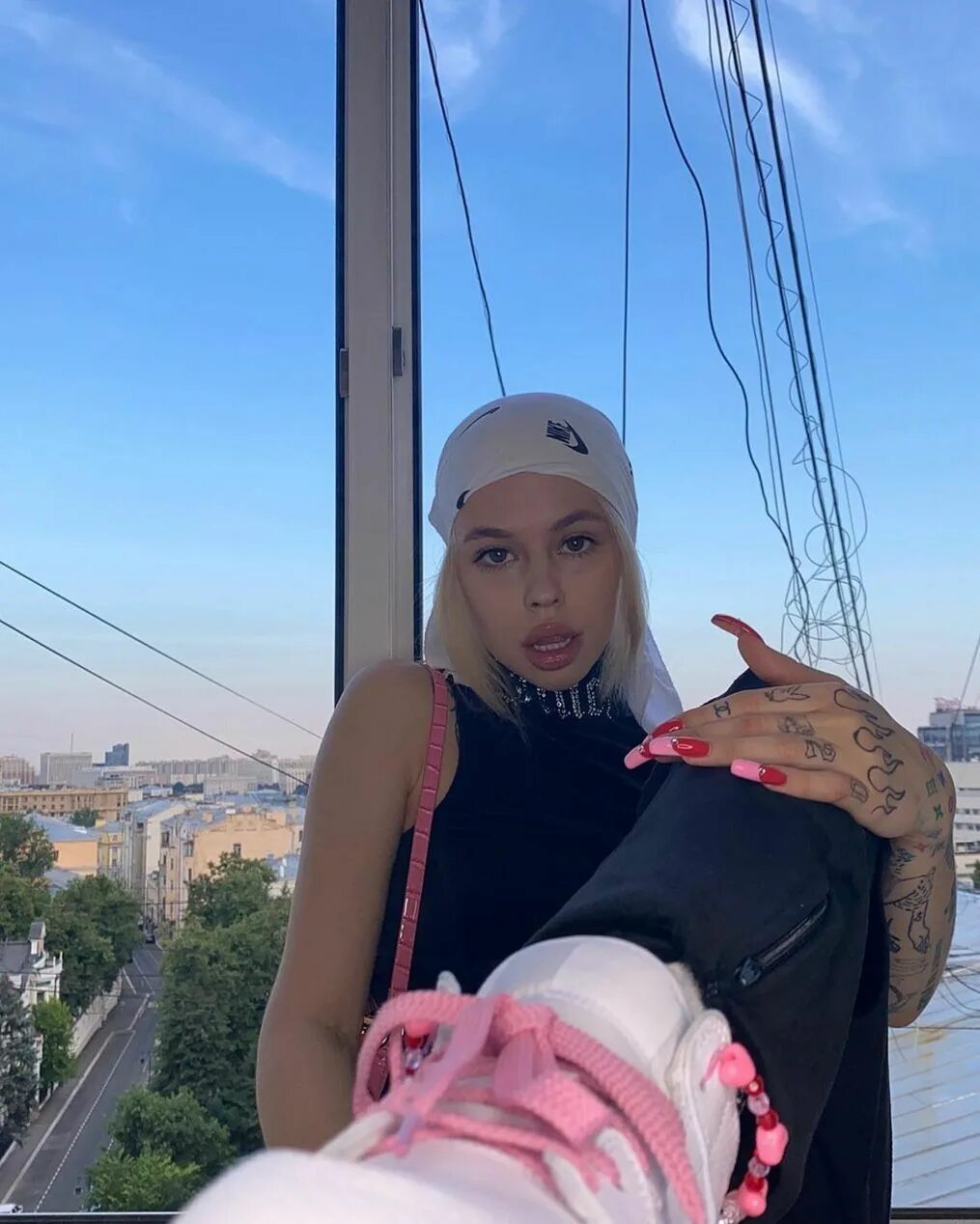 Дарья зотеева instasamka тату. Инстасамка 2020. Даша инстасамка 2021 сейчас. Где живет инстасамка. Инстасамка 2022 лысая.