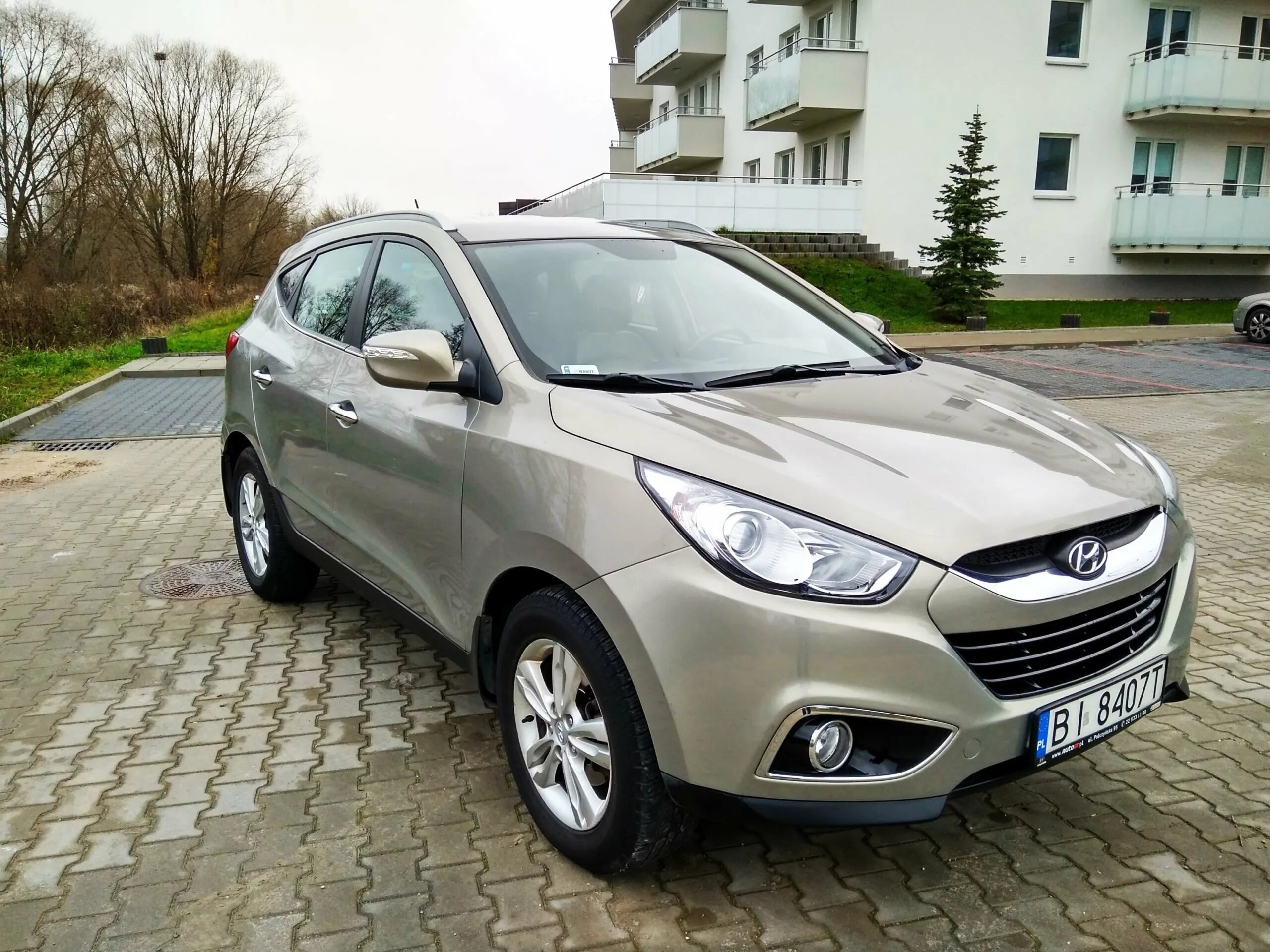 Hyundai ix35 белый 2012. Hyundai ix35 2014. Икс 35 на авито. Икс 35 на авито. Hyundai ix35 2014 черный.