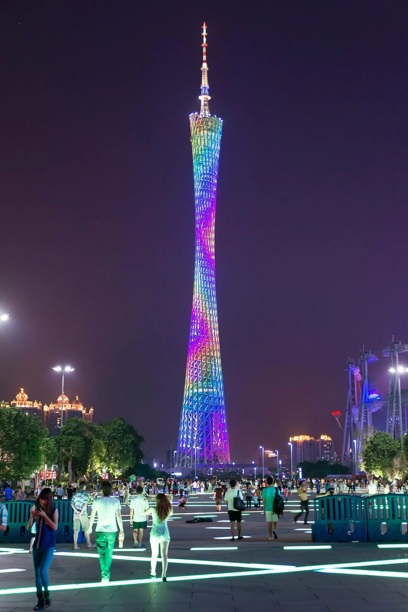 Guangzhou tower. Телебашня в китае гуанчжоу. Телебашня в китае гуанчжоу. Guangzhou tower. Кантонская телебашня гуанчжоу.