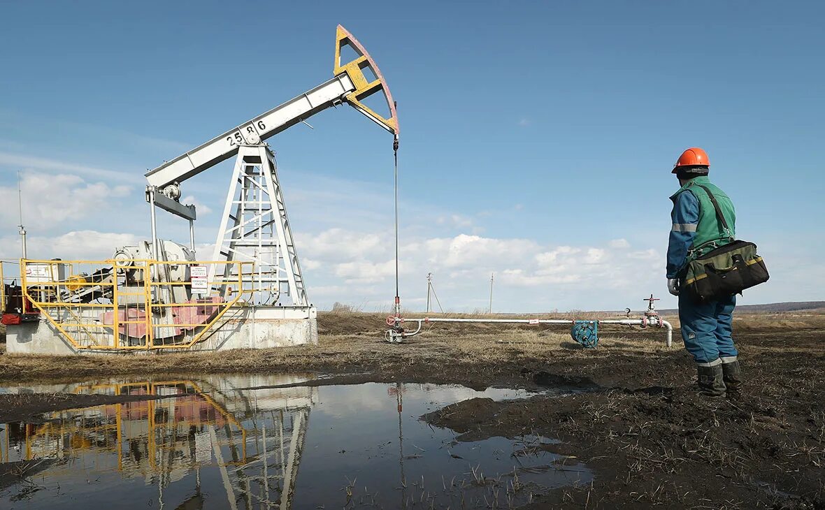 Добыча нефти в якутии. Добыча нефти. добыча газа. энергетики нефть.