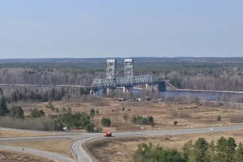 Апрель лодейное