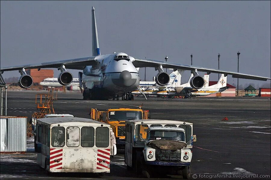 Аэропорт Хабаровск. Видеокамеры аэропорта Хабаровск. Петропавловск камчатский аэропорт вылета сегодня