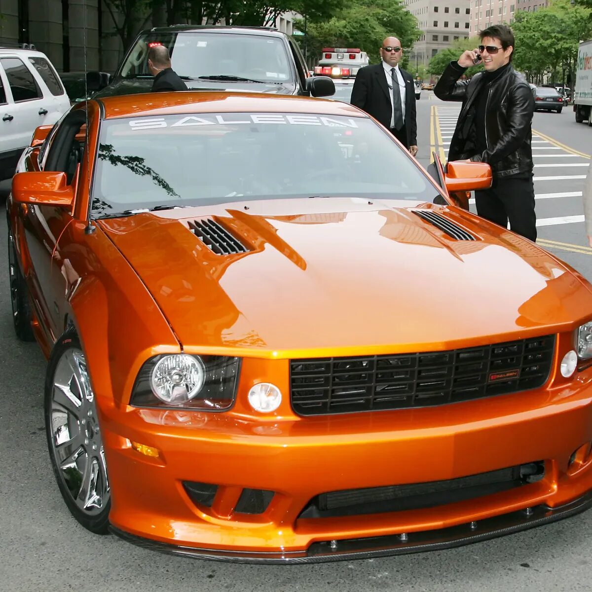 Додж чарджер srt8. Ford mustang boss 302 laguna seca. Фотку той машины. Додж челленджер срт 2010. Ламборгини оранжевая а4.