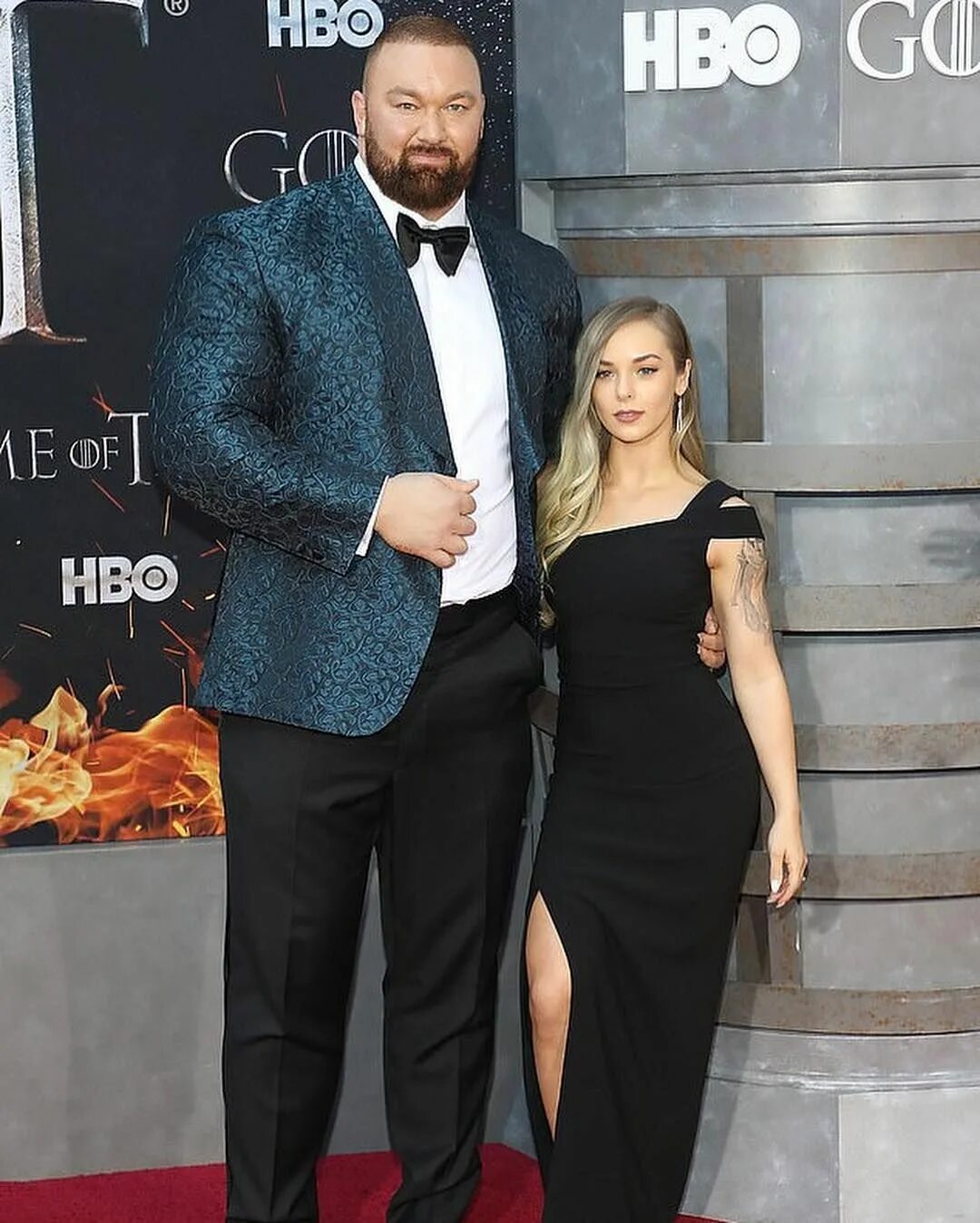 Game of Thrones' Thor Björnsson (The Mountain) MARRIES 5'2 girlfriend Skyrim fun