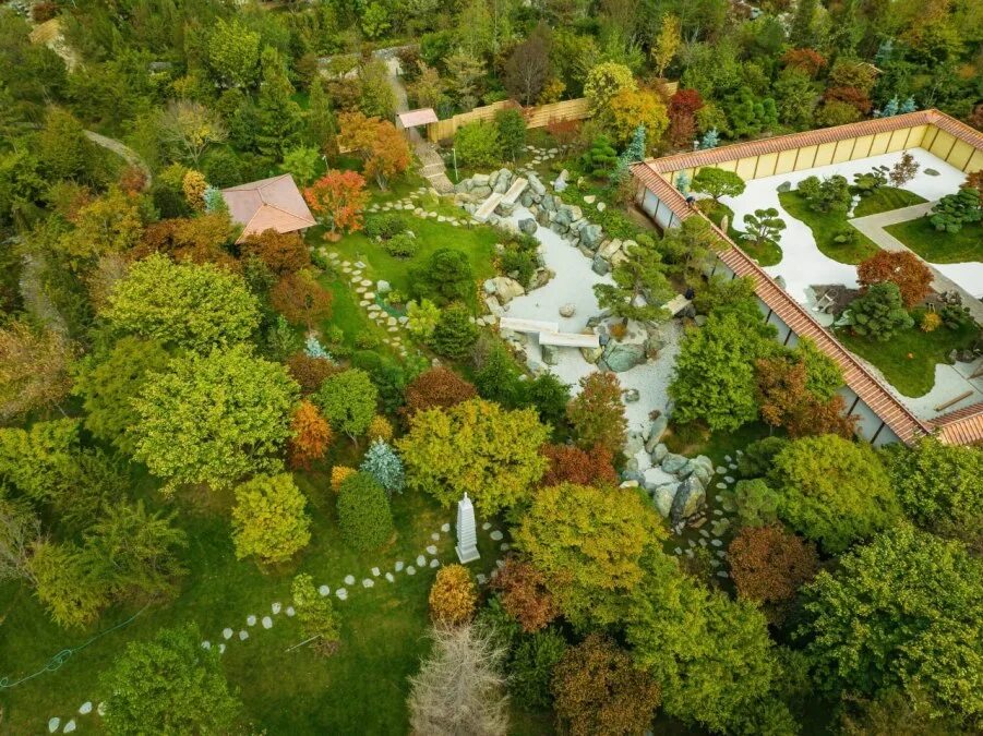 Парк галицкого японский сад ресторан забронировать. Парк Галицкого в Краснодаре японский сад. Японский сад в парке Галицкого в Краснодаре. Парк Галицкого японский сад открытие. Парк Галицкого японский сад ресторан.