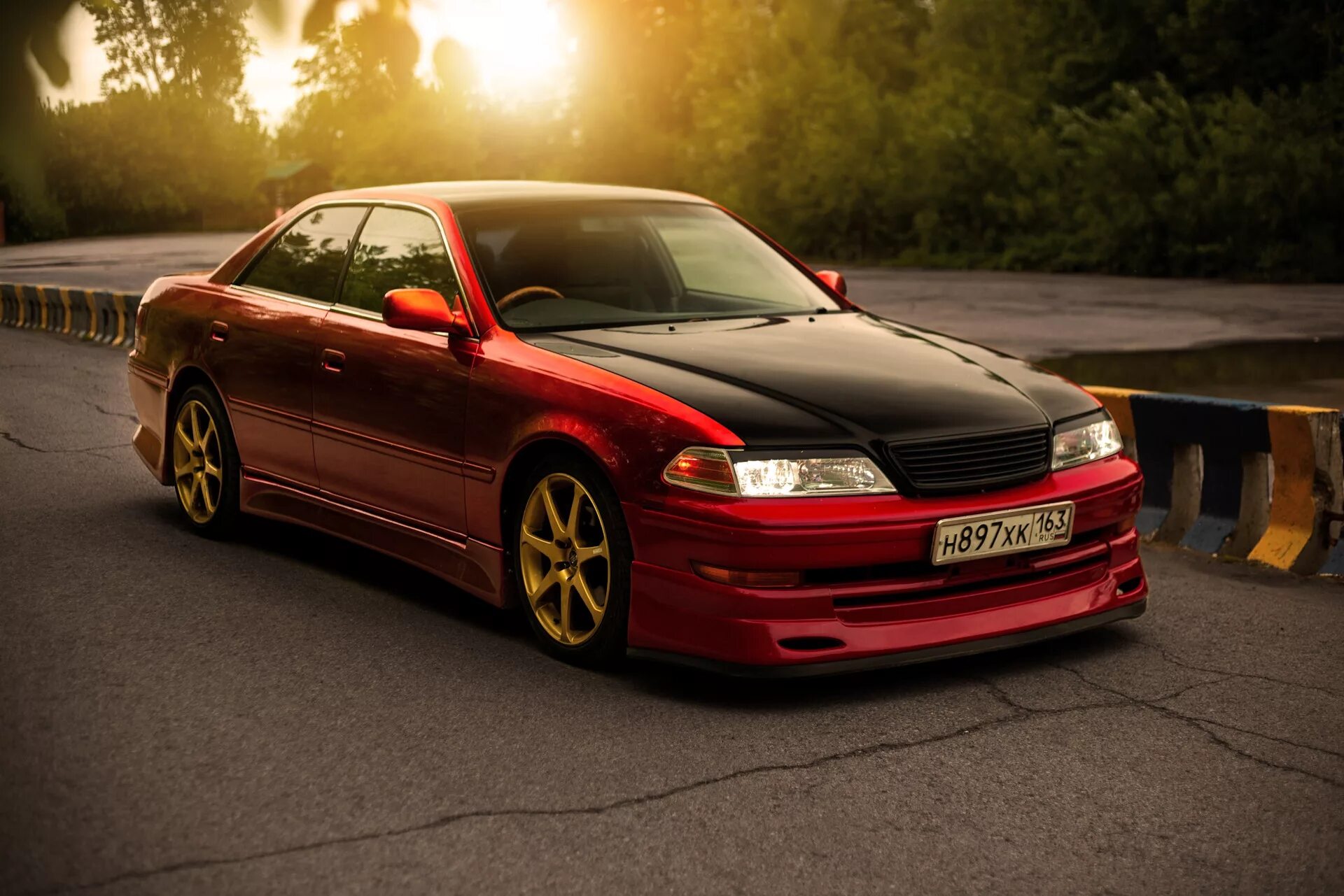 Mark машина. Toyota Mark 2. Mark 2 jzx100.