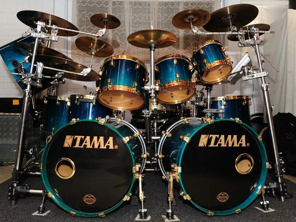 Бочка басс. Drum Kit Tama Double Bass. Drum Set Tama. Барабаны 2022 Drummer. Double Bass Drum Set.