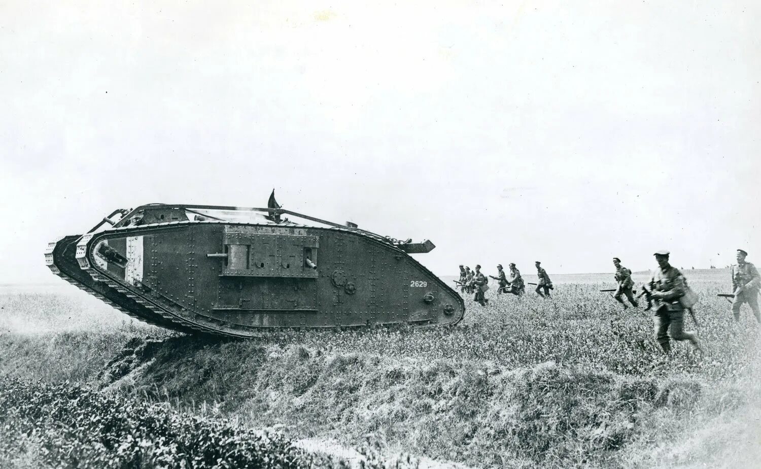 Первые танки применили
