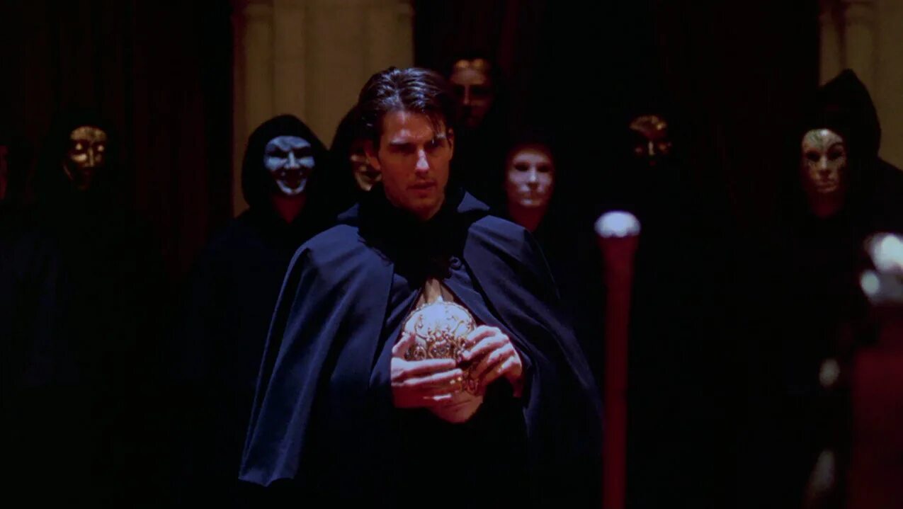 широко закрытыми глазами на русском