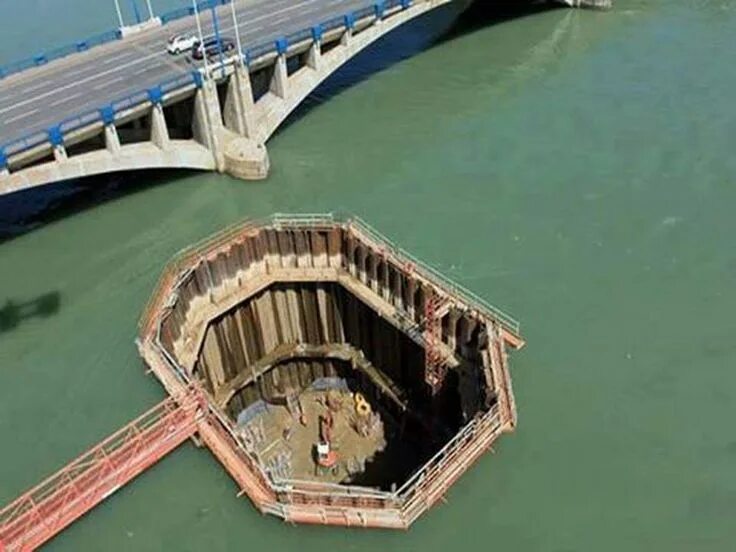 Море котлован