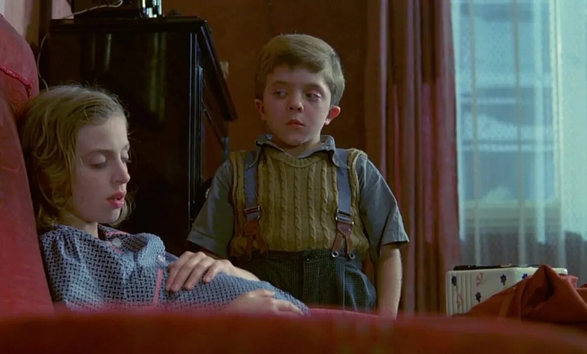 Жестяной барабан 1979 отзывы. Жестяной барабан 1979 отзывы. Жестяной барабан 1979 отзывы. Катарина тальбах жестяной барабан. Жестяной барабан фильм 1979.