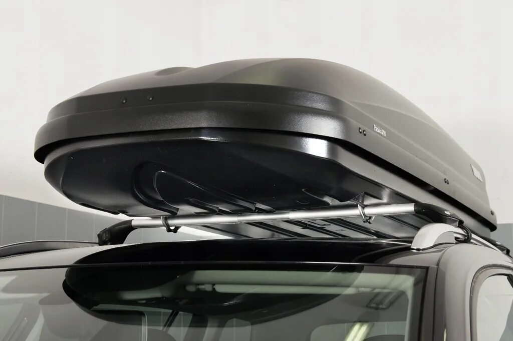 Купить автобокс thule. Автобокс Thule Pacific 780. Thule Pacific 780 Anthracite Aeroskin. Бокс Thule Pacific 780, черный, 420 л.. Бокс Thule Pacific 780, черный.