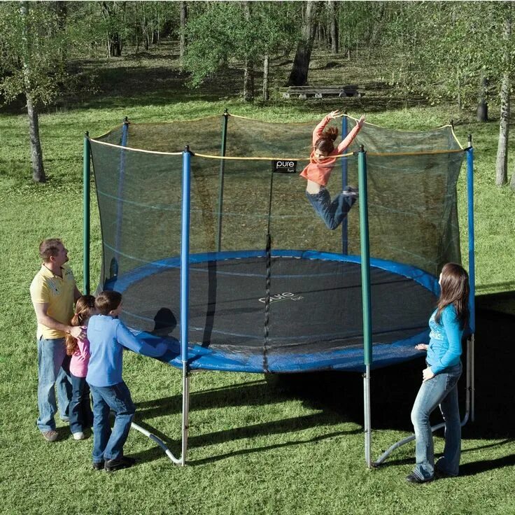 Батут надо убирать на зиму с улицы. Батут dfc 305. батут trampoline. батут с сеткой. дети на батуте.
