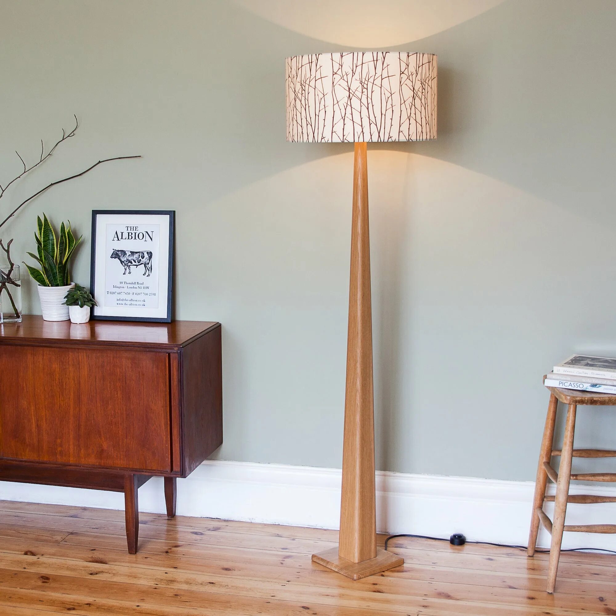 Standard lamp. Std lamp.