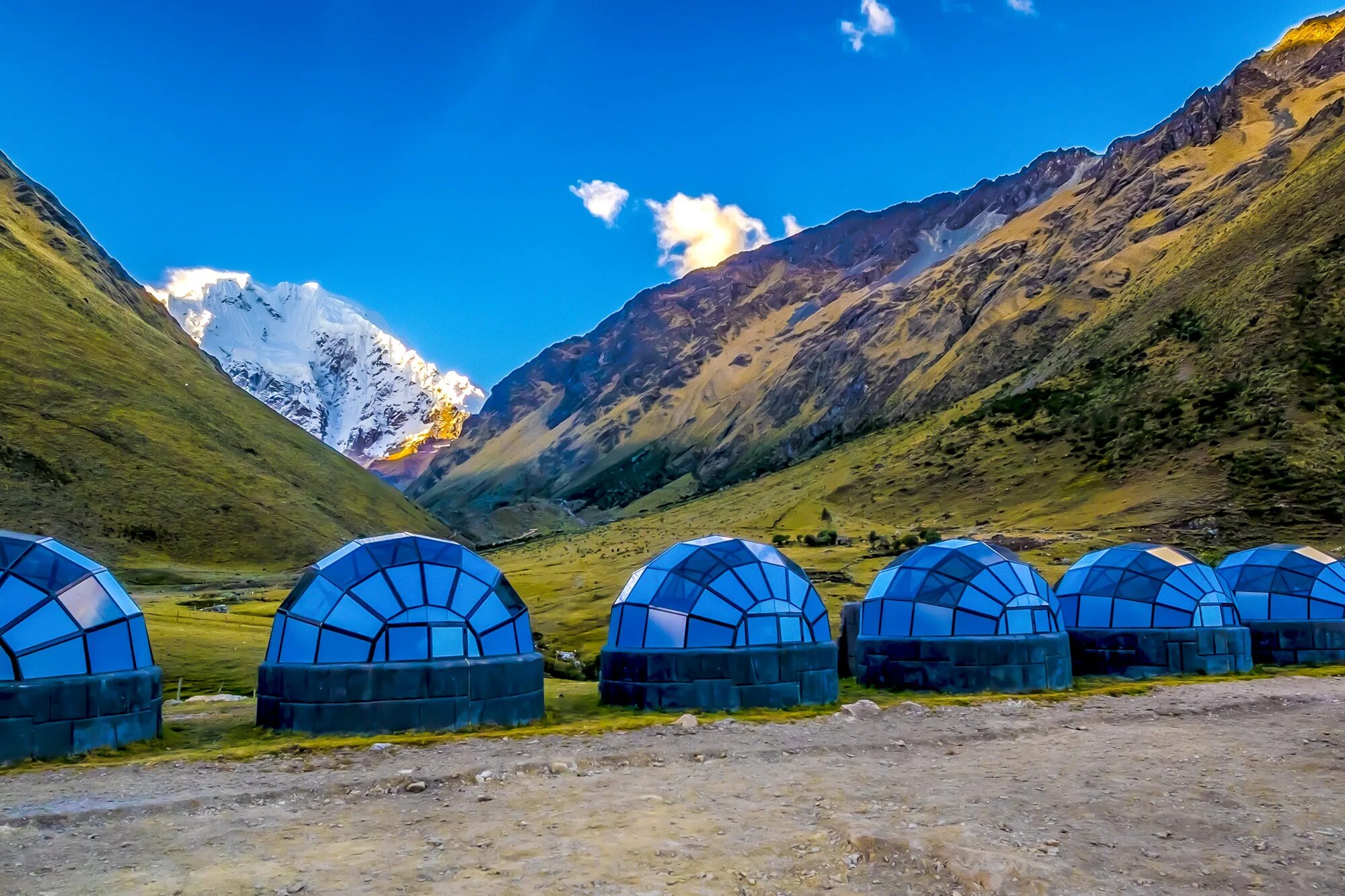 Salkantay Sky Camp. Виникунка горы. Salkantay Sky Camp ig. Sky camp