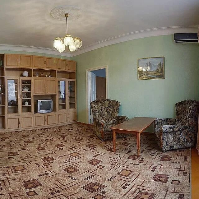 Коммуналка севастополь. Руднева 30 севастополь. Тараса шевченко 8б севастополь. Ул. Севастополь снять 2кв на долгий срок с детьми.