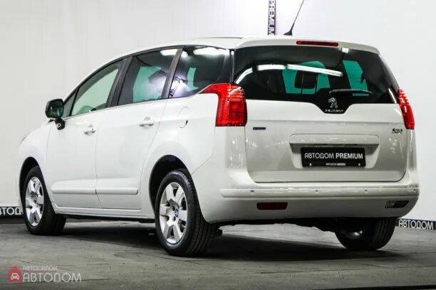 Peugeot 5008 2014. Опель зафира 7 местный. Пежо 7 местный 5008 белый. Peugeot 5008 2011. Пежо 5008 2018.