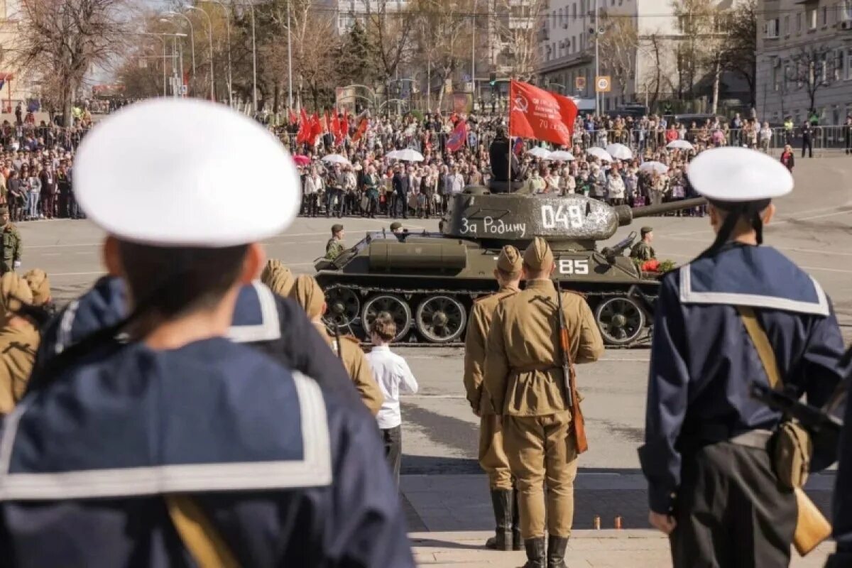 Парад Победы Ульяновск т34. День Победы парад. Парад военной техники. 9 мая ульяновск