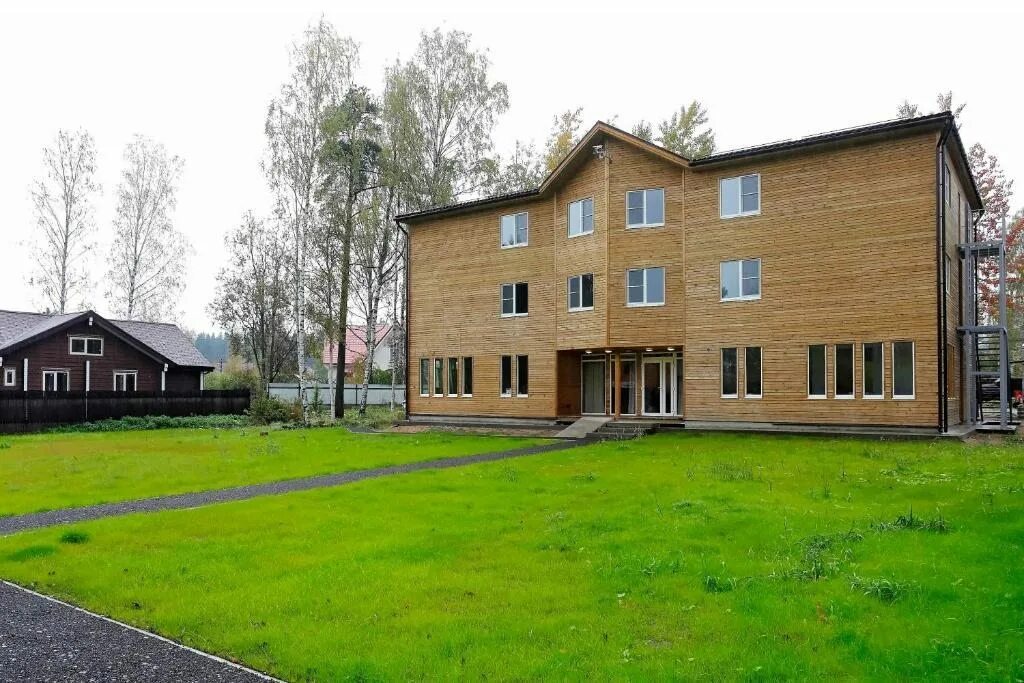 Грудиновка усадьба графского рода толстых. Графская усадьба липецк ресторан. Графская дом 4. Дом в поселке песочный. Графская поляна даховская.