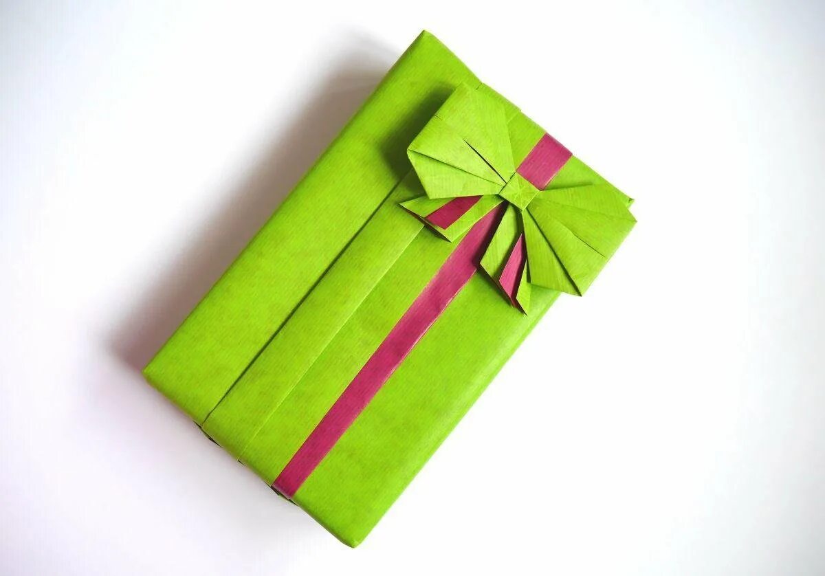 Оригами. Подарочный оригами. Подарочный оригами. Подарочная коробка оригами. Подарок из оригами.