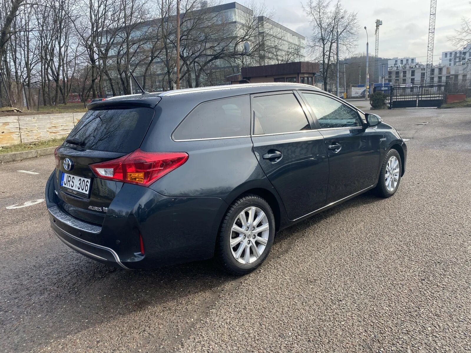 Toyota Auris универсал. Toyota Auris универсал 2014. Тойота аурис универсал гибрид. Toyota Auris 2021 универсал.