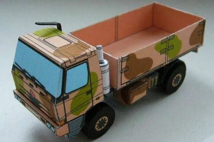 Постройте грузовик. Машина из картона. Машинка из картона. Поделка грузовик. Машинка из картона своими руками.