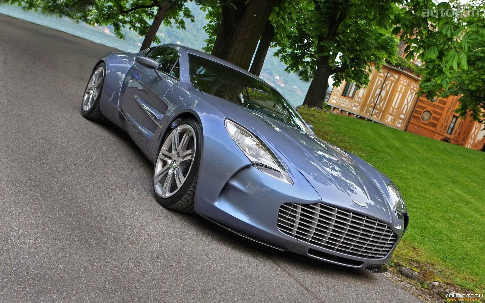 Спокойные машины. 2010 Aston Martin one-77.