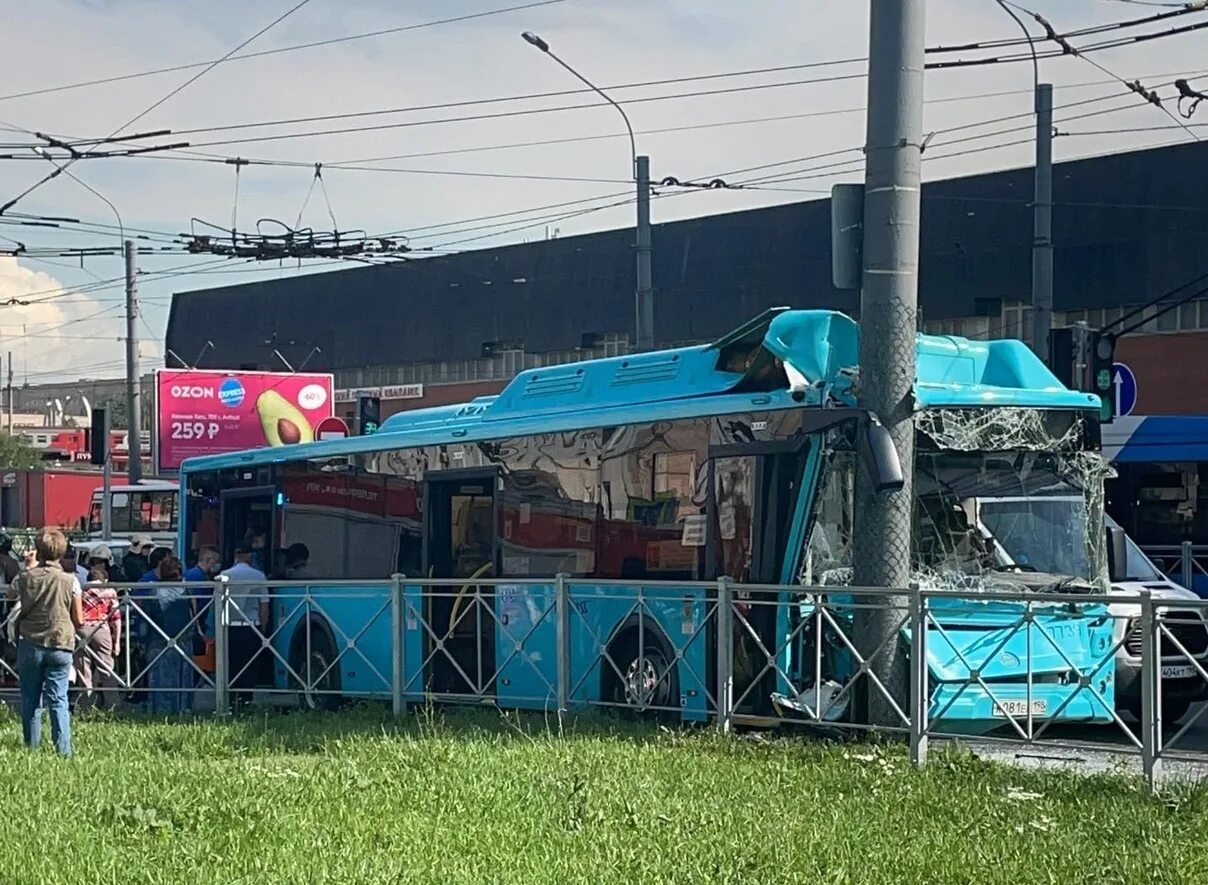 Трагедия в питере с автобусом видео. Трагедия в питере с автобусом видео