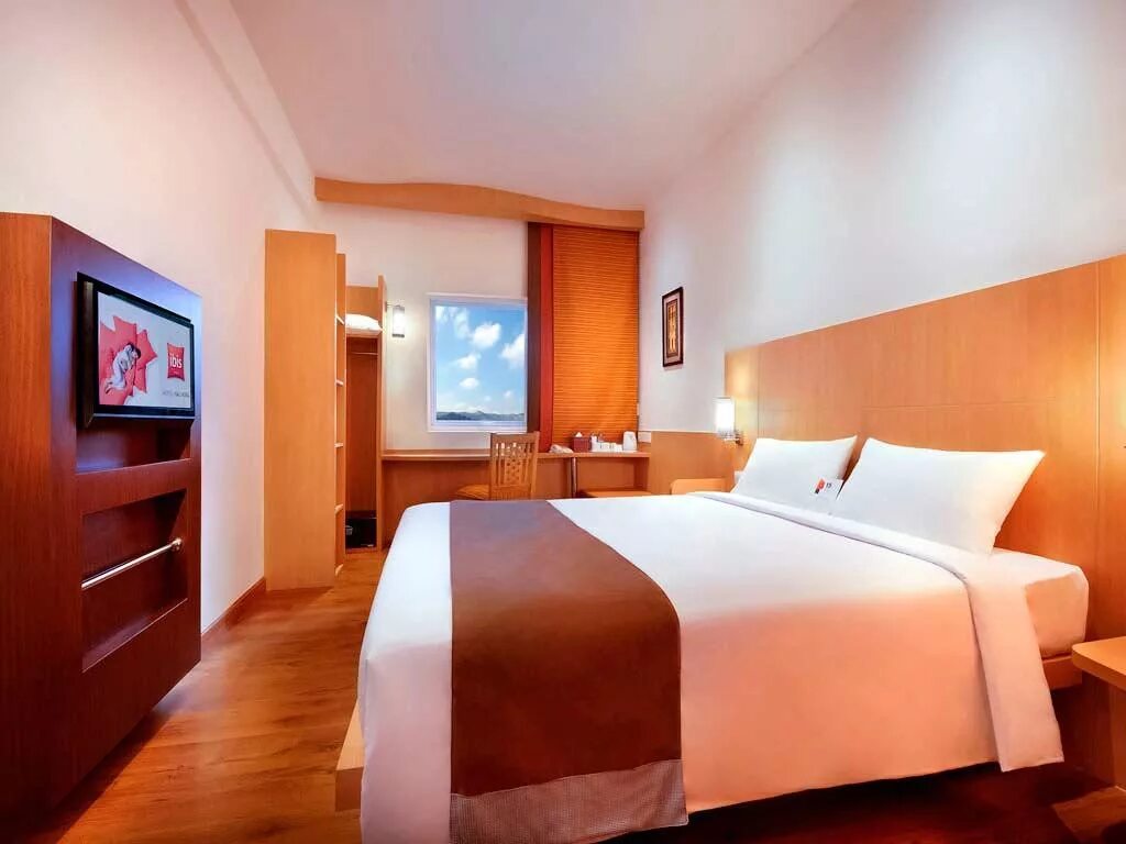 Ibis fujairah hotel 3 фуджейра. Фуджейра отель ибис. Фуджейра отель ибис. Отель ибис 3* фуджейра. Fujairah дубай ibis.