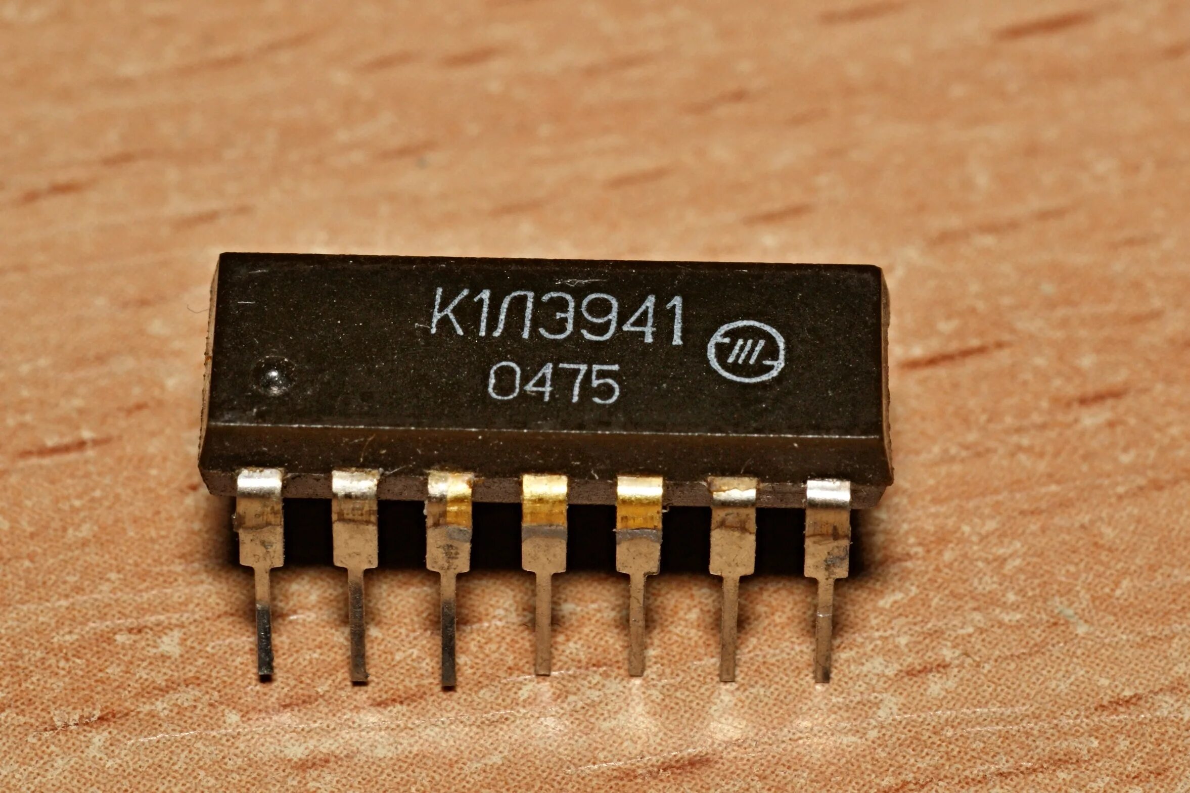 Корпуса микросхем smd 8pin. Маркировка микросхем. Смд микросхема. Отечественные микросхемы. Корпуса микросхем smd 8pin.