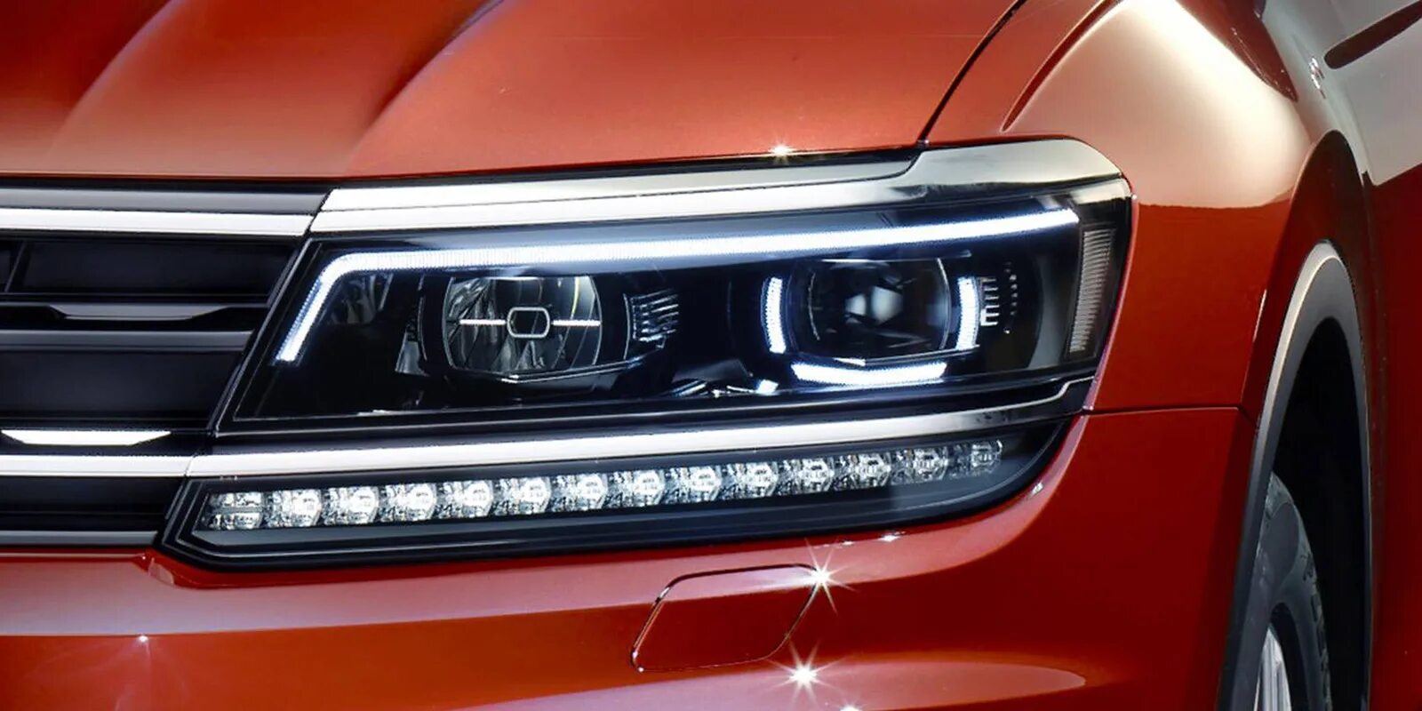 Volkswagen светодиодные фары. Фара led VW Tiguan 2018. Фара Тигуан 2019. Фары Тигуан 2. Volkswagen Tiguan 2018 фары.